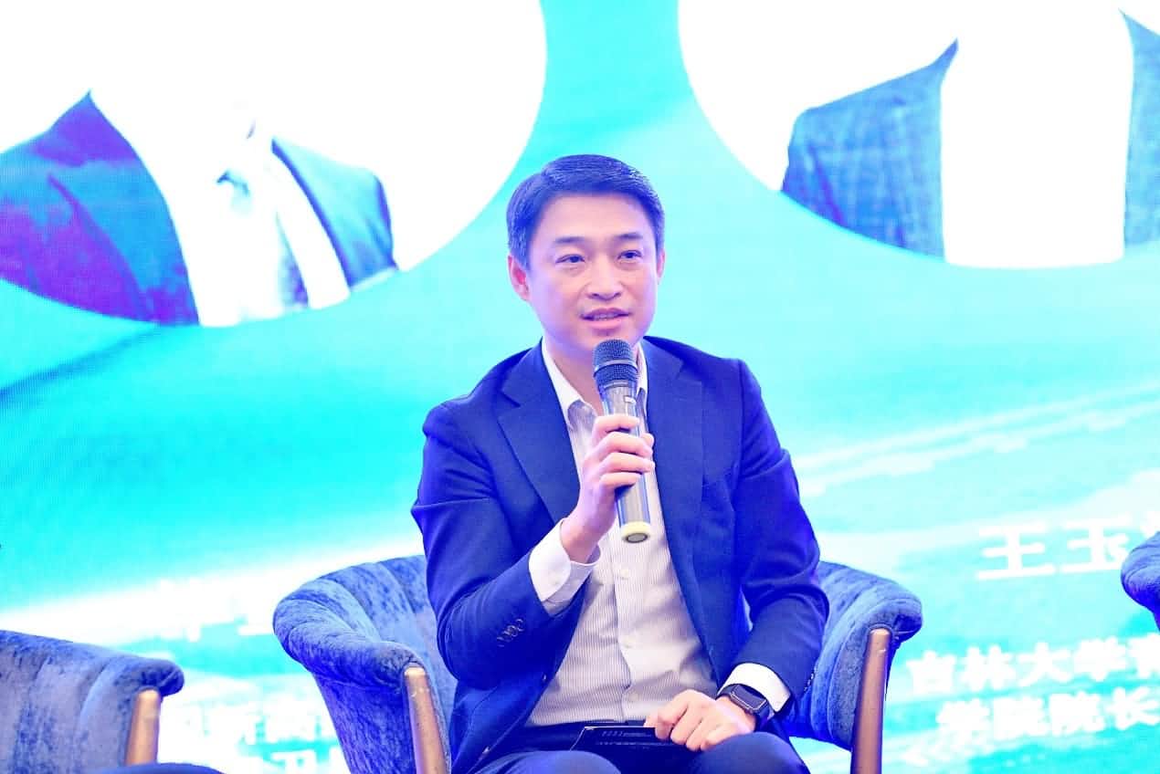 商用车车联网白皮书颁布 中寰卫星获关注