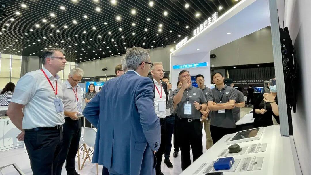 冰球突破-冰球电游奢华版_MG冰球游戏