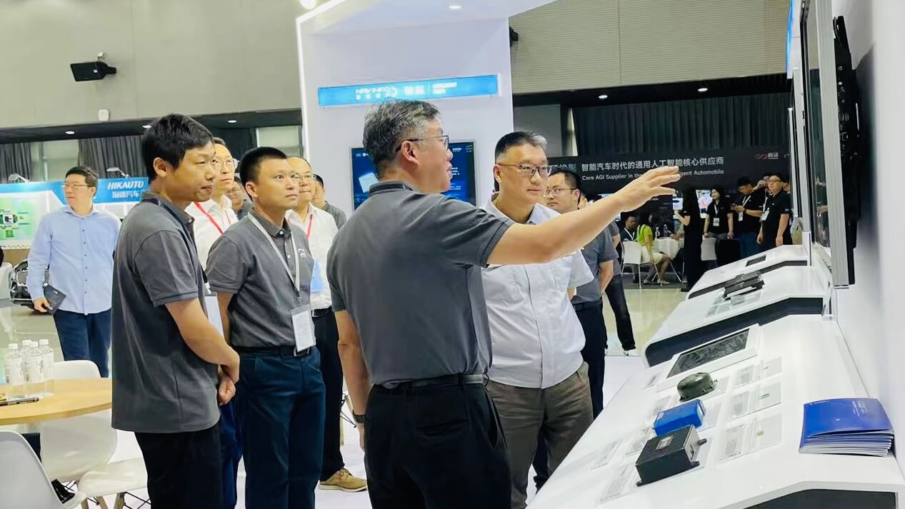 冰球突破-冰球电游奢华版_MG冰球游戏