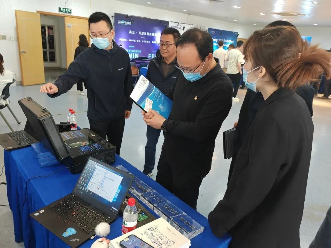 冰球突破-冰球电游奢华版_MG冰球游戏