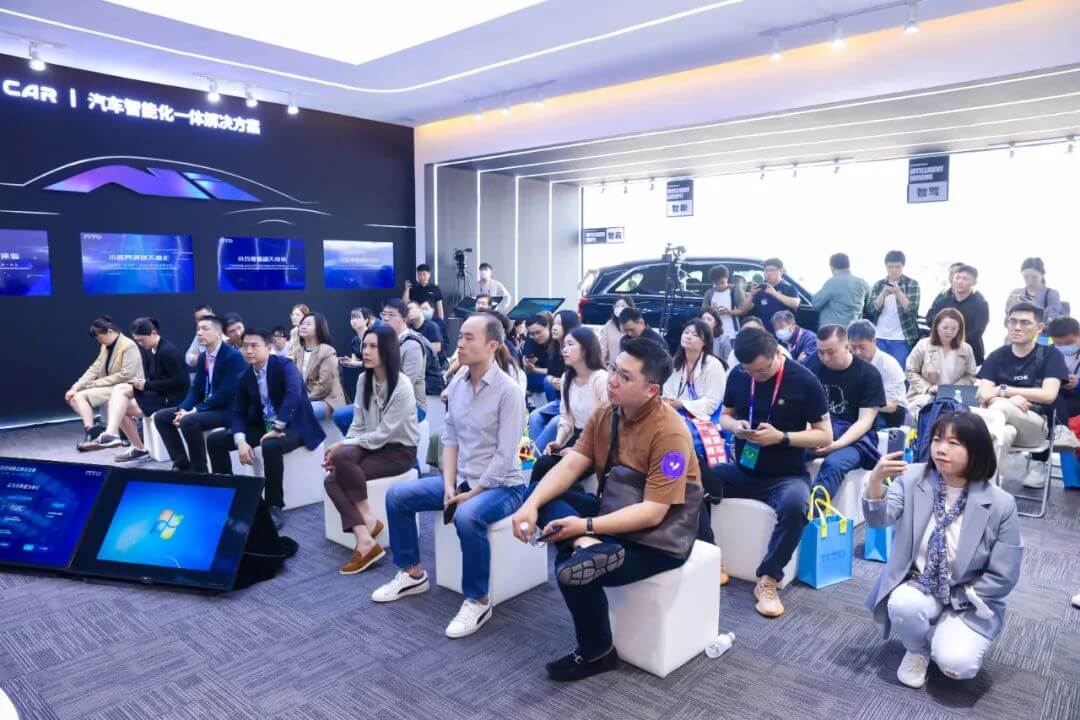 冰球突破-冰球电游奢华版_MG冰球游戏