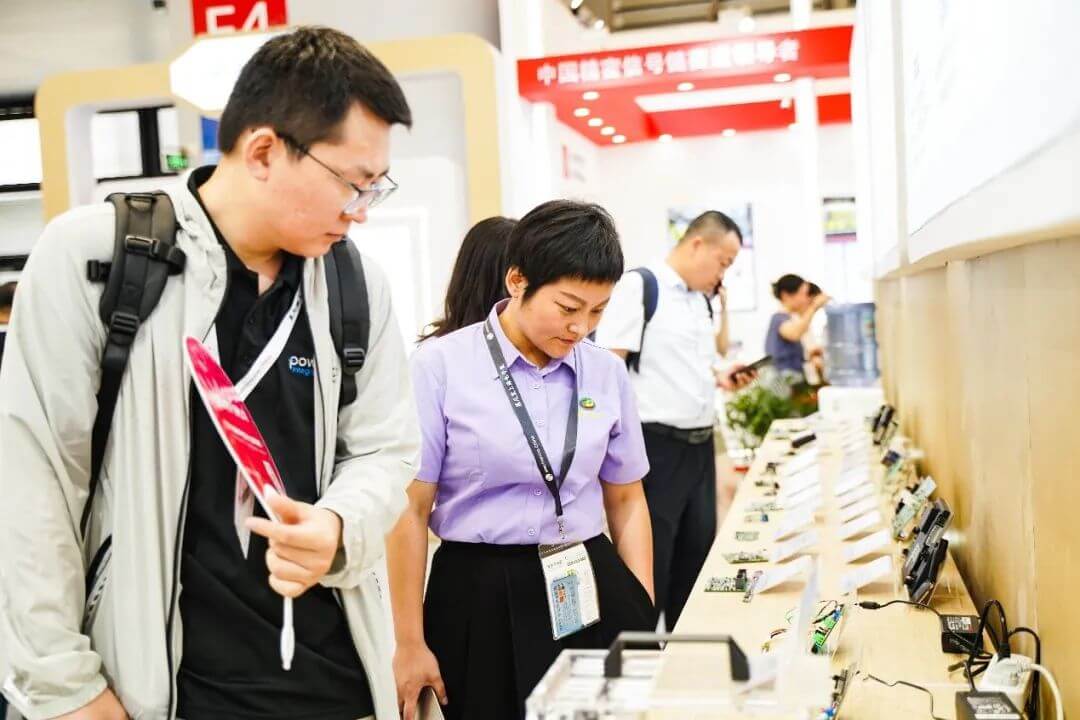 冰球突破-冰球电游奢华版_MG冰球游戏